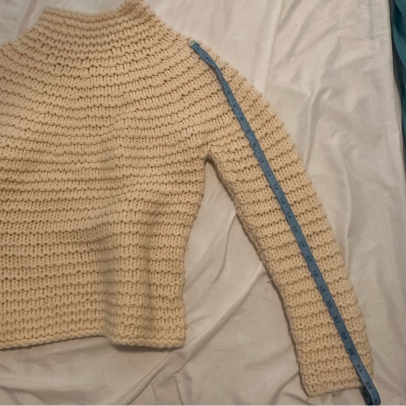 GAP Lambswool Chunky Knitted Sweater - Picture 7 of 8